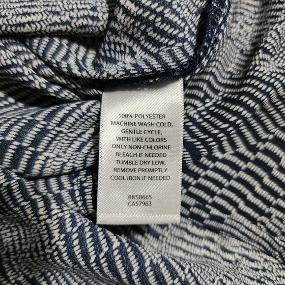 Treasure & Bond Blue Patterned Sleeveless Blouse – Size XS - Picture 4 of 4